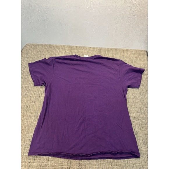 Stranger Things T Shirt‎ Hawkins Middle School A.V. Club Purple Size Xtra Large - Picture 11 of 14